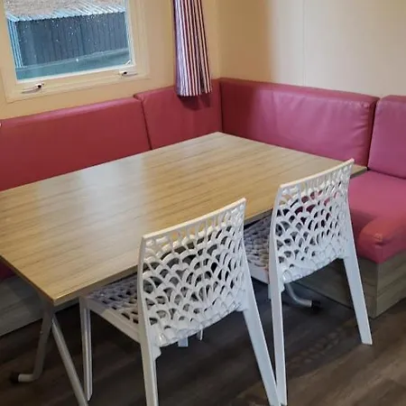 Anne Marie Touzani Kemping Boofzheim