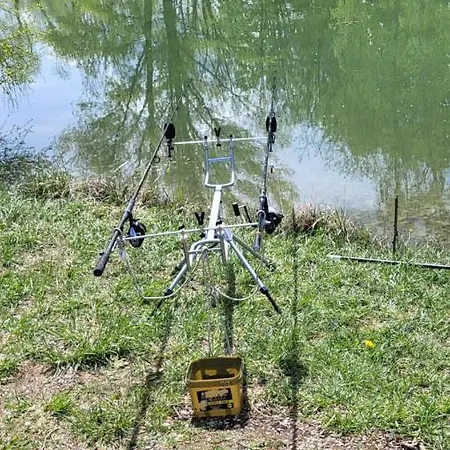 キャンプ場 Anne Marie Touzani *